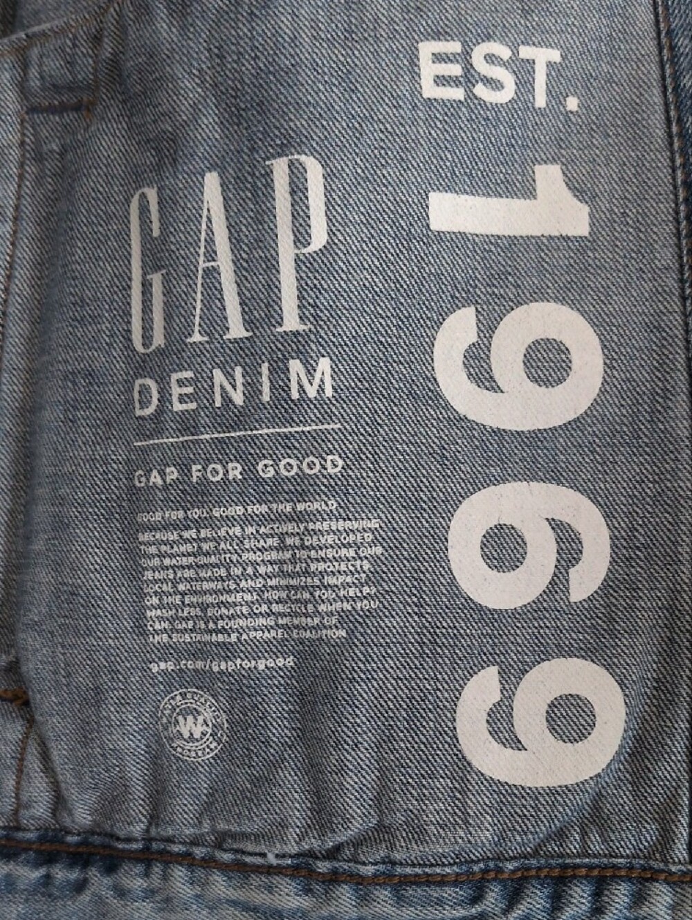 GAP Light Blue Washed Denim Jean Jacket - Picture 5 of 12